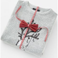 Sweter z cekinowym wzorem - Jasny szary. Szare swetry damskie Reserved, s. W wyprzedaży za 29,99 zł.