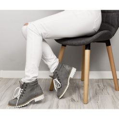 Botki - skóra naturalna - model 476 - kolor grafitowy. Szare botki damskie Zapato, na zimę, z jeansu, eleganckie, za kostkę, bez obcasa, na obcasie, na sznurówki. W wyprzedaży za 319,20 zł.