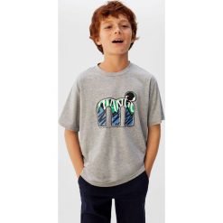 Mango Kids - T-shirt dziecięcy Leiden 110-164 cm. Szare t-shirty chłopięce Mango Kids, z nadrukiem, z bawełny, bez rękawów. W wyprzedaży za 29,90 zł.