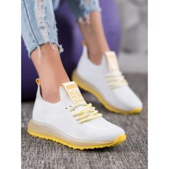 Sneakersy z ŻÓŁtĄ podeszwĄ. Żółte sneakersy damskie SHELOVET. Za 99,00 zł.