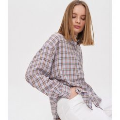 Koszula w kratę oversize - Wielobarwny. Koszule damskie House, s, bez wzorów, bez kołnierzyka, bez rękawów. Za 79,99 zł.