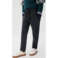 Mango Kids - Spodnie dziecięce Barna 110-164 cm. Szare spodnie dziewczęce Mango Kids, l, bez wzorów, z bawełny, casualowe. Za 69,90 zł.