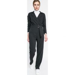 Pepe Jeans - Kombinezon Valerie. Czarne kombinezony damskie z printem marki Pepe Jeans, s, z elastanu, z długim rękawem, długie. W wyprzedaży za 219,90 zł.
