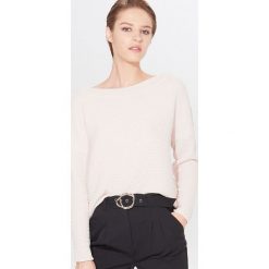 Szenilowy sweter oversize - Kremowy. Białe swetry damskie Mohito, s, bez wzorów, bez rękawów, bez kaptura. W wyprzedaży za 59,99 zł.