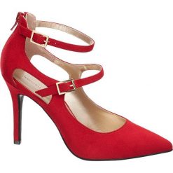 Szpilki damskie Catwalk czerwone. Czerwone czółenka damskie marki Catwalk, bez wzorów, ze skóry, bez obcasa, na obcasie, bez zapięcia. Za 119,90 zł.
