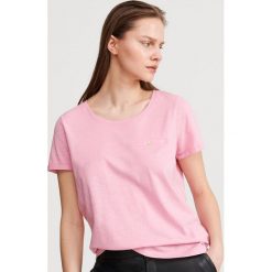 Gładki T-shirt basic - Różowy. Różowe t-shirty damskie Reserved, s. Za 29,99 zł.