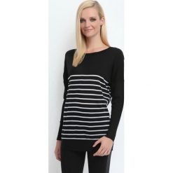 SWETER DŁUGI RĘKAW DAMSKI LUŹNY. Czarne swetry damskie TROLL, na zimę, s, w paski, z długim rękawem, długie, bez kaptura. W wyprzedaży za 39,99 zł.
