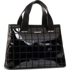 Torebka MONNARI - BAG4370-020 Black. Czarne torebki klasyczne damskie Monnari, bez wzorów, ze skóry ekologicznej, klasyczne, bez dodatków. W wyprzedaży za 199,00 zł.