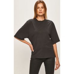 Levi's Made & Crafted - T-shirt. Czarne bluzki damskie Levi's® Made & Crafted, s, bez wzorów, z bawełny, z okrągłym kołnierzem. Za 219,90 zł.