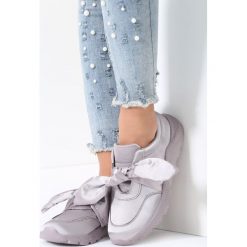 Szare Buty Sportowe Suprising Winky. Szare buty sportowe damskie vices. Za 49,99 zł.
