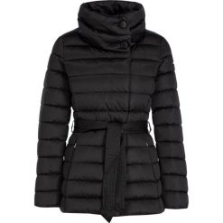 Kurtka puchowa Geox Chloo W9425P T2411 F9000. Czarne kurtki damskie Geox, bez wzorów, z puchu, bez kaptura. W wyprzedaży za 639,00 zł.