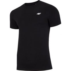 T-shirt męski TSM213 - głęboka czerń. Czarne koszulki męskie 4f, m, bez wzorów, bez kołnierzyka. Za 29,99 zł.