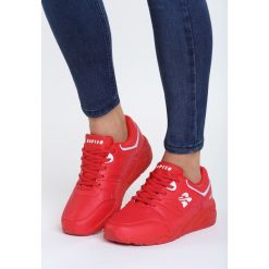 Czerwone Buty Sportowe Messing Around. Czerwone buty sportowe damskie Born2be, bez wzorów, sportowe. Za 79,99 zł.
