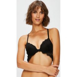 Undiz - Biustonosz Butterfliz. Czarne biustonosze Undiz, z haftami, z poliesteru. W wyprzedaży za 59,90 zł.