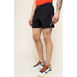 Szorty sportowe NIKE Flex Stride AJ7777. Czarne spodnie męskie Nike, m, bez wzorów, z poliesteru, sportowe. W wyprzedaży za 139,00 zł.