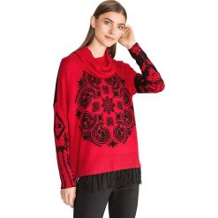 Desigual Portland Sweter Czerwony. Czerwone bluzy damskie Desigual, m, bez wzorów, z wiskozy, bez rękawów, bez kaptura. Za 464,95 zł.