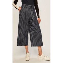 G-Star Raw - Spodnie. Niebieskie spodnie damskie G-Star RAW, bez wzorów, z elastanu, retro. W wyprzedaży za 429,90 zł.
