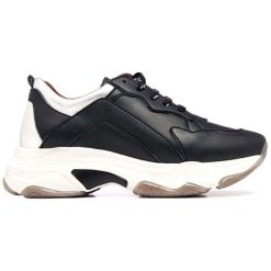 Skórzane sneakersy w kolorze czarno-srebrnym. Szare sneakersy damskie Eva Lopez, Maria Barcelo, Castellanismos, ze skóry. W wyprzedaży za 299,95 zł.