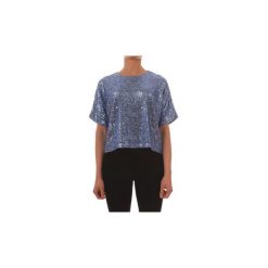 Bluzki Guess 92G637 8977Z. Niebieskie bluzki damskie marki Guess, xs, z aplikacjami, bez kołnierzyka, bez rękawów. Za 658,18 zł.