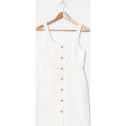 Sukienka mini z guzikami - Kremowy. Białe sukienki damskie House, s, bez wzorów, bez kołnierzyka, bez rękawów, mini. W wyprzedaży za 79,99 zł.