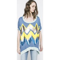 Trussardi Jeans - Sweter. Szare bez kategorii Trussardi Jeans, s, z poliesteru, z okrągłym kołnierzem. Za 659,90 zł.