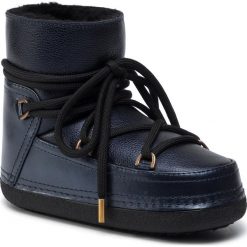 Buty INUIKII - Boot 70101-82 Night Blue. Niebieskie kozaki damskie Inuikii, ze skóry, na niskim obcasie, bez zapięcia. W wyprzedaży za 989,00 zł.