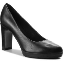 Półbuty GEOX - D Annya H. A D84AEA 00085 C9999 Black. Czarne półbuty damskie Geox, bez wzorów, ze skóry ekologicznej, bez obcasa, na obcasie, bez zapięcia. W wyprzedaży za 339,00 zł.