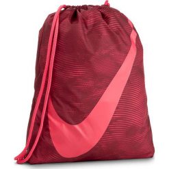 Plecak NIKE - BA5262 678. Czerwone plecaki męskie Nike, sportowe. Za 49,00 zł.