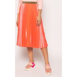 Spódnica plisowana Silvian Heach Remire CVP20161GO. Pomarańczowe spódniczki damskie Silvian Heach, s, bez wzorów, z elastanu, midi. W wyprzedaży za 309,00 zł.