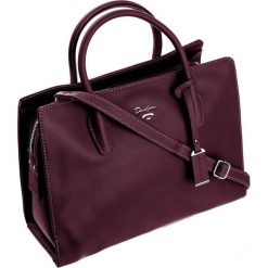 David jones® pojemna damska torebka klasyczna. Szare torebki klasyczne damskie David Jones, w paski, ze skóry ekologicznej, klasyczne, na ramię, z breloczkiem. Za 107,90 zł.