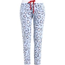 Spodnie sportowe damskie: Juvia LEOPARD JOGGER Spodnie treningowe blue
