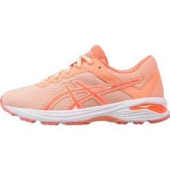 ASICS GT1000 6 Obuwie do biegania treningowe apricot ice/flash coral/cantel. Czerwone buty sportowe chłopięce Asics, z materiału. Za 269,00 zł.