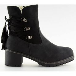 Botki ocieplone barankiem czarne NC726 BLACK. Czarne botki damskie obuwie damskie, na zimę, z zamszu, klasyczne, bez obcasa, na obcasie, na sznurówki. Za 109,07 zł.