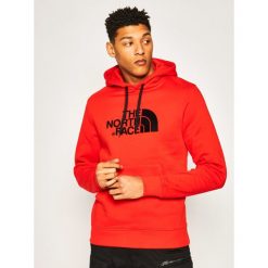 Bluza The North Face Drew Peak NF00AHJYW. Czerwone bluzy męskie The North Face, m, bez wzorów, z bawełny, bez kołnierzyka, bez rękawów, bez kaptura. W wyprzedaży za 229,00 zł.