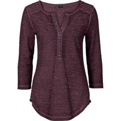 Shirt "used look" bonprix bordowy. Czerwone koszulki damskie bonprix, bez wzorów, z materiału, z dekoltem w serek, bez rękawów. Za 54,99 zł.