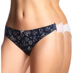 Trójpak klasycznych fig Jil. Różowe majtki damskie Lama, bez wzorów, z bawełny. Za 36,99 zł.