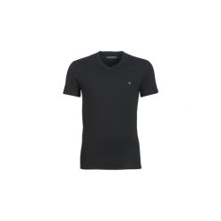 T-shirty z krótkim rękawem Guess CORE. Czarne t-shirty męskie Guess, xl, z aplikacjami, bez kołnierzyka, krótkie. Za 98,10 zł.