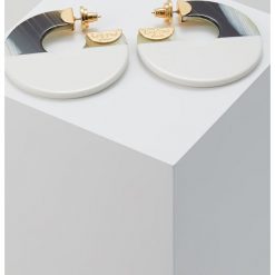 Kolczyki damskie: Tory Burch COLOR BLOCK HOOP EARRING Kolczyki white