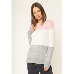 Sweter TOMMY HILFIGER New Makayla WW0WW25844. Szare swetry damskie TOMMY HILFIGER, l, bez wzorów, klasyczne, bez rękawów, bez kaptura. W wyprzedaży za 289,00 zł.