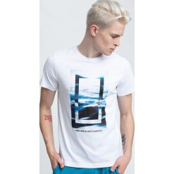 T-shirt męski TSM295 - biały. Białe koszulki męskie 4f, m, bez wzorów, z bawełny, bez kołnierzyka. W wyprzedaży za 39,99 zł.