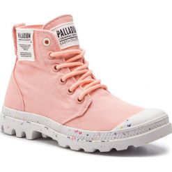 Trapery PALLADIUM - Pampa Hi Organic 96199-647-M Peach Pearl. Różowe trapery damskie Palladium, z tworzywa sztucznego, bez obcasa, bez zapięcia. Za 359,00 zł.