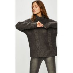 Jacqueline de Yong - Sweter. Szare golfy damskie Jacqueline de Yong, l, z dzianiny, z krótkim rękawem. Za 119,90 zł.