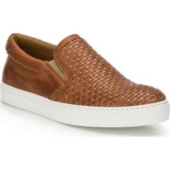 Buty męskie 86-M-052-4. Pomarańczowe buty sportowe męskie Wittchen, z materiału, bez zapięcia. Za 399,00 zł.