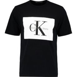 Calvin Klein Jeans TIKIMO REGULAR FIT TEE Tshirt z nadrukiem ck black. Czarne koszulki polo Calvin Klein Jeans, l, z nadrukiem, z bawełny. Za 229,00 zł.
