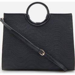 Torba typu shopper - Czarny. Czarne torby damskie na zakupy Reserved, bez wzorów, bez dodatków. Za 149,99 zł.
