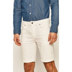 Only & Sons - Szorty jeansowe. Białe spodenki i szorty męskie Only & Sons, bez wzorów, z elastanu, casualowe. Za 119,90 zł.