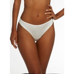 Stringi w kolorze kremowym. Białe stringi damskie Kris Line, xl, bez wzorów. W wyprzedaży za 39,95 zł.