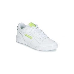 Buty Reebok Classic WORKOUT PLUS MU. Białe trampki i tenisówki damskie Reebok Classic, bez wzorów, bez zapięcia. Za 439,00 zł.