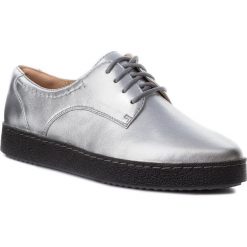 Półbuty CLARKS - Lillia Lola 261364624 Silver Leather. Półbuty damskie Clarks. W wyprzedaży za 259,00 zł.