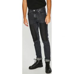 Calvin Klein Jeans - Jeansy CKJ 026. Czarne jeansy męskie marki Calvin Klein Jeans, z bawełny. W wyprzedaży za 399,90 zł.
